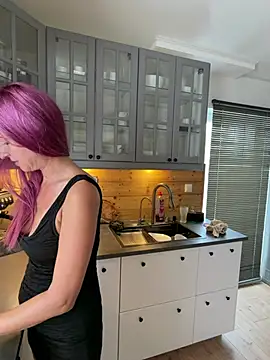 GermanMilfJasmin online show from July 15, 7:24 am