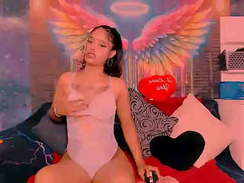 PetiteTeeen69 online show from August 4, 1:46 pm