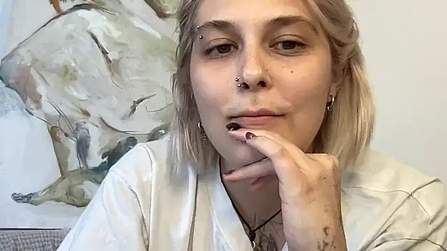 Snapshot of Ella_Bloom chatting on July 3, 1:06 pm Ella Bloom online show from July 3, 1:06 pm