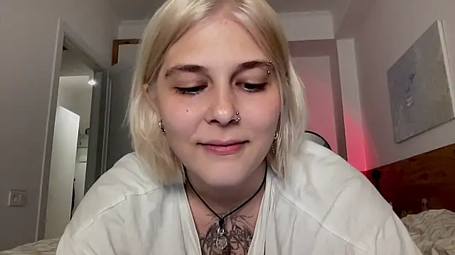 Snapshot of Ella_Bloom chatting on July 12, 7:05 pm Ella Bloom online show from July 12, 7:05 pm