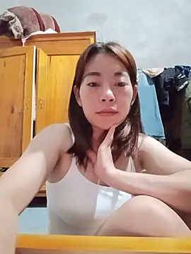 -Trinina- online show from June 4, 5:08 pm