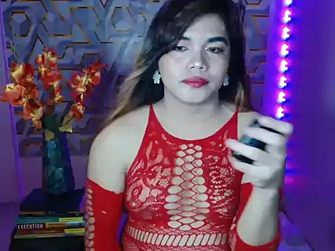 Snapshot of mikhay101 chatting on July 26, 11:39 am mikhay101 online show from July 26, 11:39 am