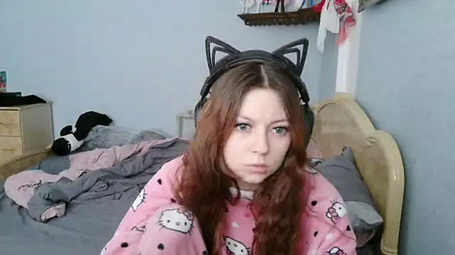 Snapshot of AlessiaViolet chatting on July 18, 10:41 am AlessiaViolet online show from July 18, 10:41 am