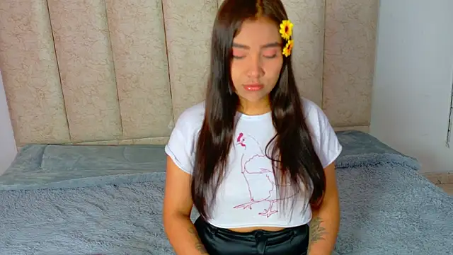 Snapshot of isabellelane_cs chatting on June 24, 1:21 pm isabellelane cs online show from June 24, 1:21 pm