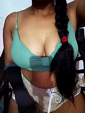 Snapshot of sexy_kajal9 chatting on June 16, 7:27 pm sexy kajal9 online show from June 16, 7:27 pm