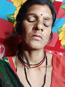 Snapshot of Cut_umang74 chatting on July 15, 6:35 pm Cut umang74 online show from July 15, 6:35 pm