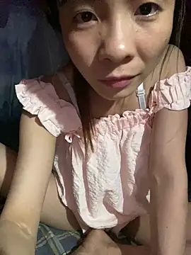 Snapshot of bi_kute9x chatting on June 14, 5:59 pm bi kute9x online show from June 14, 5:59 pm