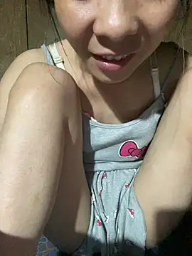 Snapshot of bi_kute9x chatting on June 19, 2:21 pm bi kute9x online show from June 19, 2:21 pm