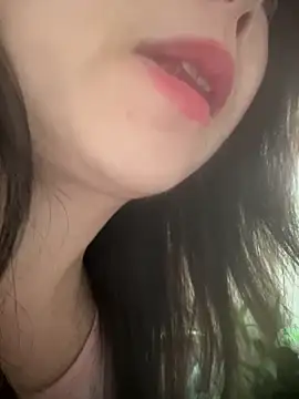 qingqing202666 online show from June 2, 12:01 am