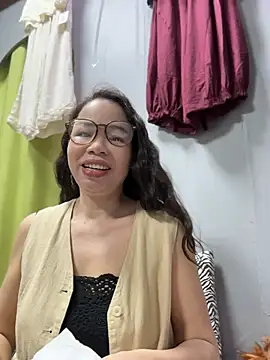 Snapshot of honghong_mother chatting on June 21, 12:57 am honghong mother online show from June 21, 12:57 am