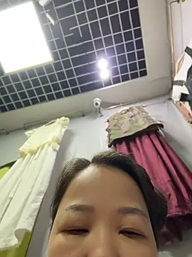 Snapshot of honghong_mother chatting on June 26, 12:26 am honghong mother online show from June 26, 12:26 am