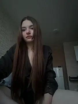 sexy-brunette77 online show from June 10, 6:07 pm