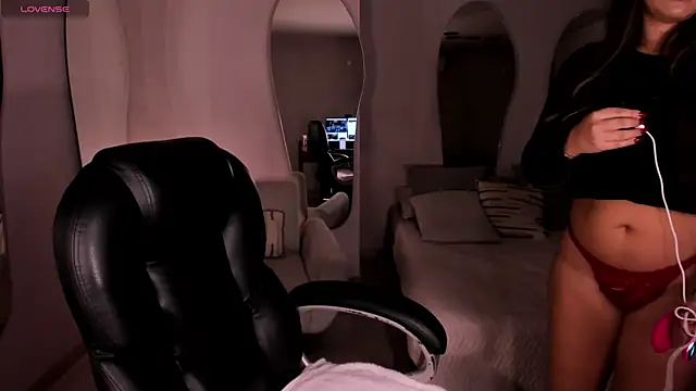 Snapshot of VictoriaBennetX chatting on July 18, 2:49 am VictoriaBennetX online show from July 18, 2:49 am