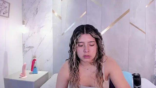 ChloeBelle  online show from June 2, 1:02 pm