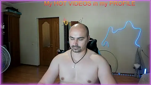 -SexyDaddy- online show from June 5, 6:52 am