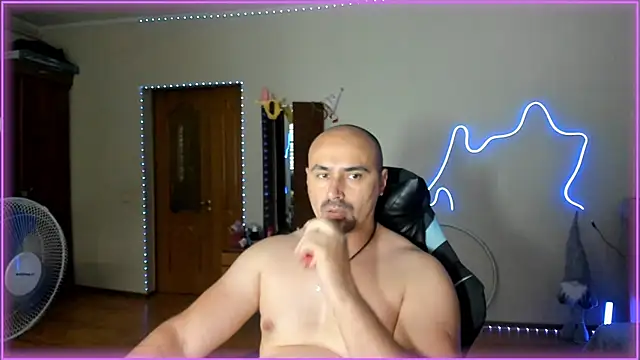 -SexyDaddy- online show from June 12, 3:00 pm