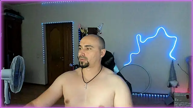 Snapshot of -SexyDaddy- chatting on July 8, 4:11 pm -SexyDaddy- online show from July 8, 4:11 pm