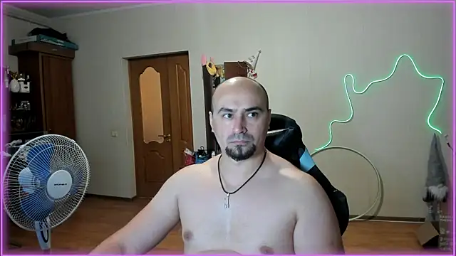 Snapshot of -SexyDaddy- chatting on July 14, 4:28 am -SexyDaddy- online show from July 14, 4:28 am
