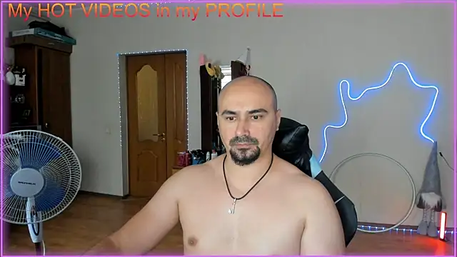 Snapshot of -SexyDaddy- chatting on July 31, 9:41 am -SexyDaddy- online show from July 31, 9:41 am