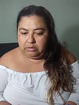 Snapshot of Karissa_07 chatting on June 9, 12:17 pm Karissa 07 online show from June 9, 12:17 pm