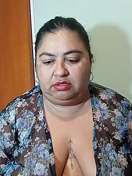 Snapshot of Karissa_07 chatting on June 10, 12:48 pm Karissa 07 online show from June 10, 12:48 pm