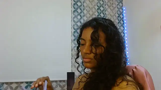 Isabellacarson online show from July 21, 6:21 pm