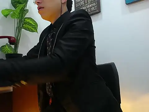 AquilesTaylor online show from July 15, 12:21 pm