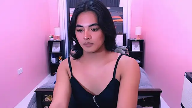Snapshot of MiamoreAmara69 chatting on June 15, 10:01 pm MiamoreAmara69 online show from June 15, 10:01 pm