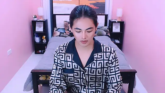 Snapshot of MiamoreAmara69 chatting on June 21, 7:49 pm MiamoreAmara69 online show from June 21, 7:49 pm