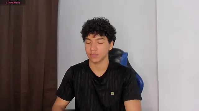 Maximiliano Young online show from June 4, 12:44 pm