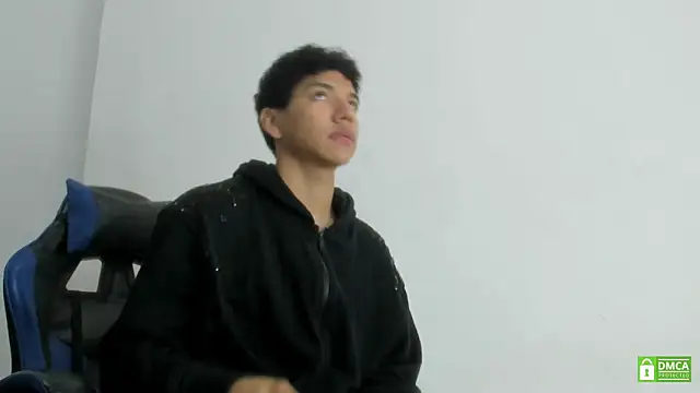 Maximiliano Young online show from June 12, 12:48 pm