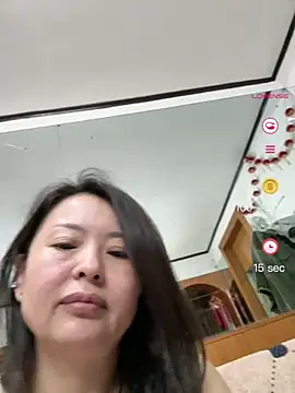 xxiaxia-2026 online show from May 31, 1:07 pm