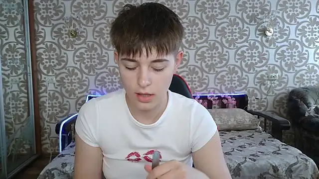 Snapshot of EmyHills chatting on July 21, 3:03 pm EmyHills online show from July 21, 3:03 pm
