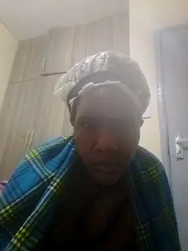 Creamymom4 online show from June 16, 6:43 pm