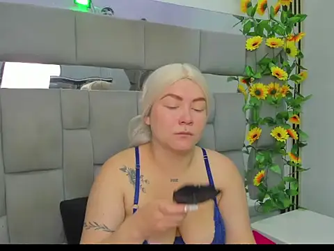 MedusaOwens online show from June 10, 12:48 pm