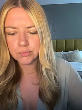allyanalangell online show from July 31, 2:49 pm