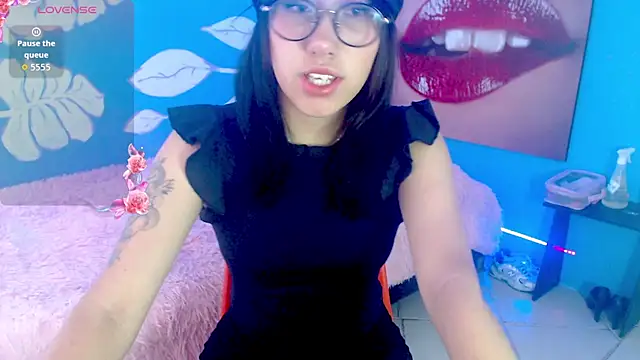 eli doll online show from June 4, 11:27 am