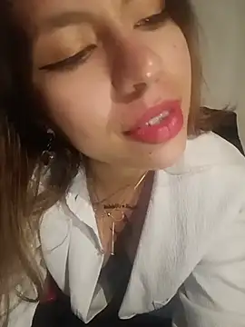 Snapshot of CleoDely chatting on July 10, 11:51 pm CleoDely online show from July 10, 11:51 pm