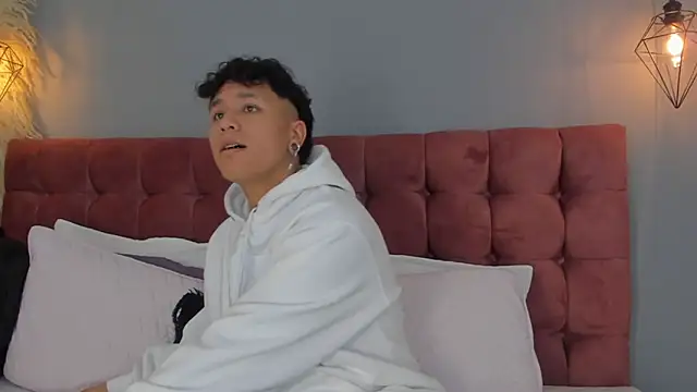 Snapshot of Liam__fox chatting on June 18, 3:40 am Liam fox online show from June 18, 3:40 am