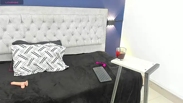 scarlette ttaylor online show from June 16, 11:35 am