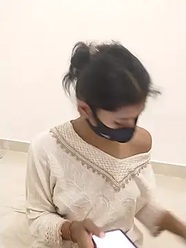 Snapshot of cute_dipti chatting on June 16, 2:41 pm cute dipti online show from June 16, 2:41 pm
