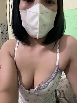 Miulee11 online show from June 8, 11:32 am