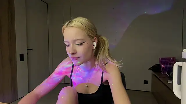 Anny qte online show from June 14, 4:53 pm