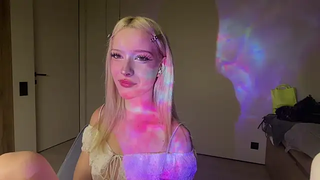 Anny qte online show from July 28, 8:12 pm