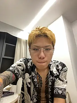diandian88 online show from June 2, 8:44 pm