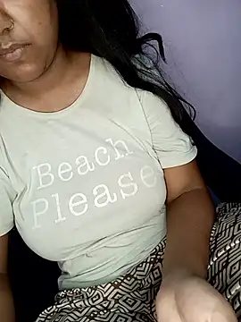 MissRiyaLive online show from June 12, 5:28 am