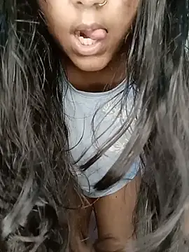 MissRiyaLive online show from June 29, 8:20 am