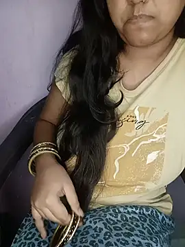 MissRiyaLive online show from August 2, 6:28 pm