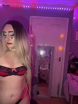PrettyBarbiexx online show from June 5, 7:41 pm