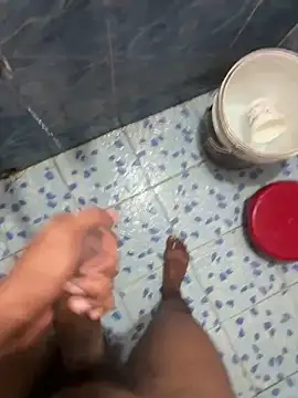 xaryanzz online show from June 15, 1:19 am